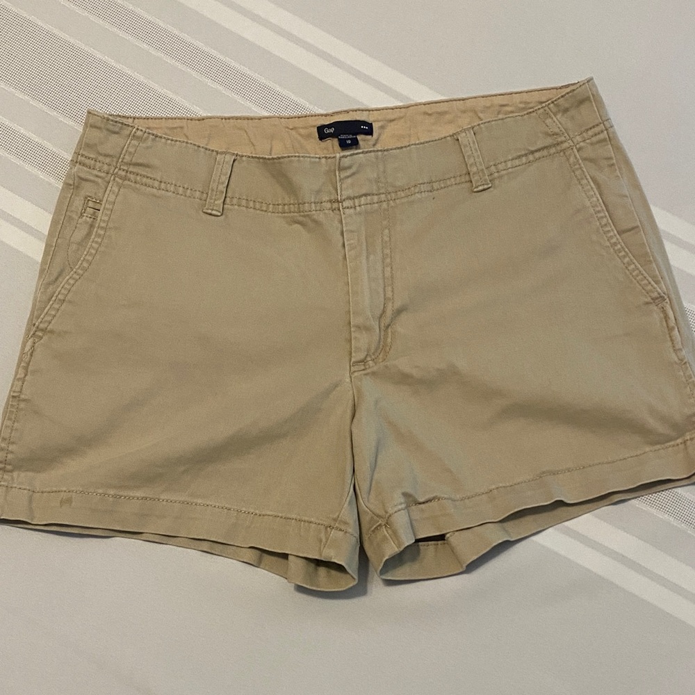GAP Tan Women's Shorts